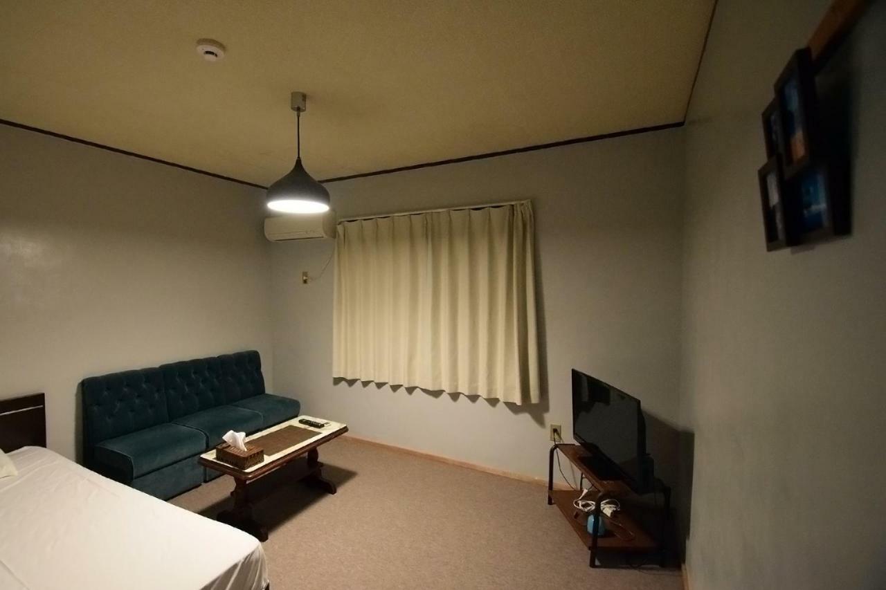 Hotel Henza Uruma Exterior photo